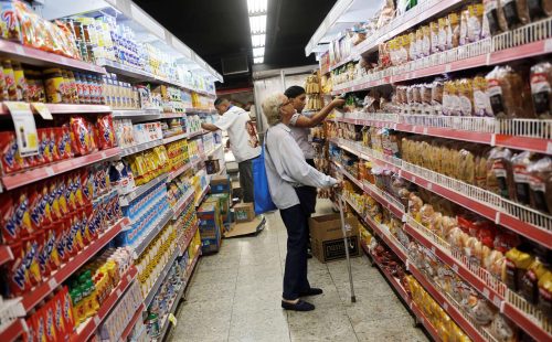 2024-05-10T120215Z_1_LYNXMPEK490CH_RTROPTP_4_BRAZIL-ECONOMY-INFLATION.jpg